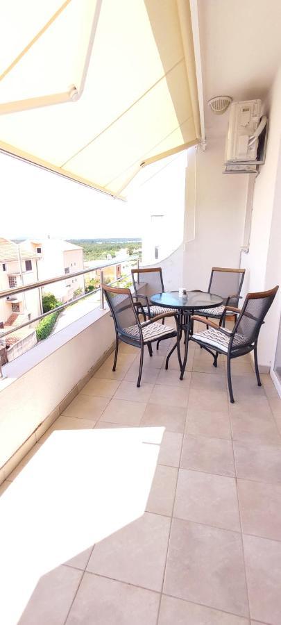 Apartments Burazer Шибеник Екстер'єр фото