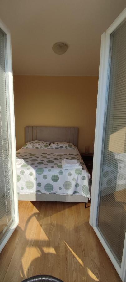 Apartments Burazer Шибеник Екстер'єр фото