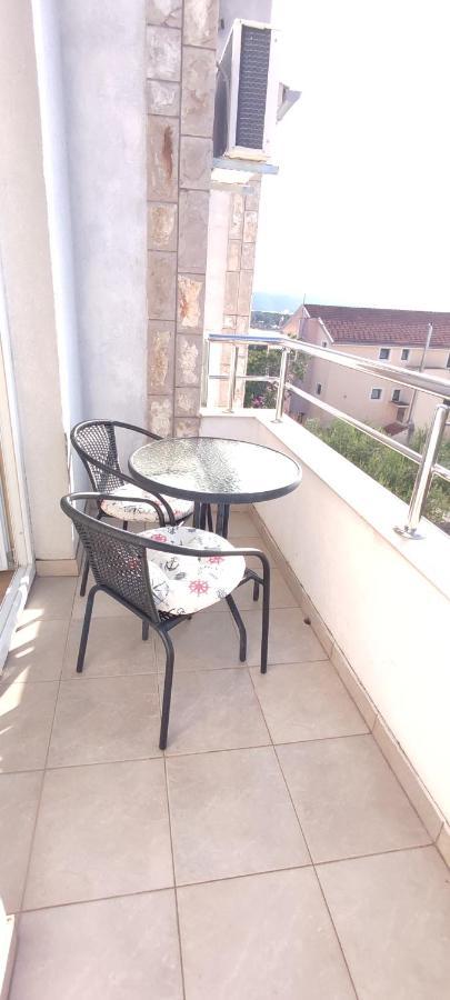 Apartments Burazer Шибеник Екстер'єр фото